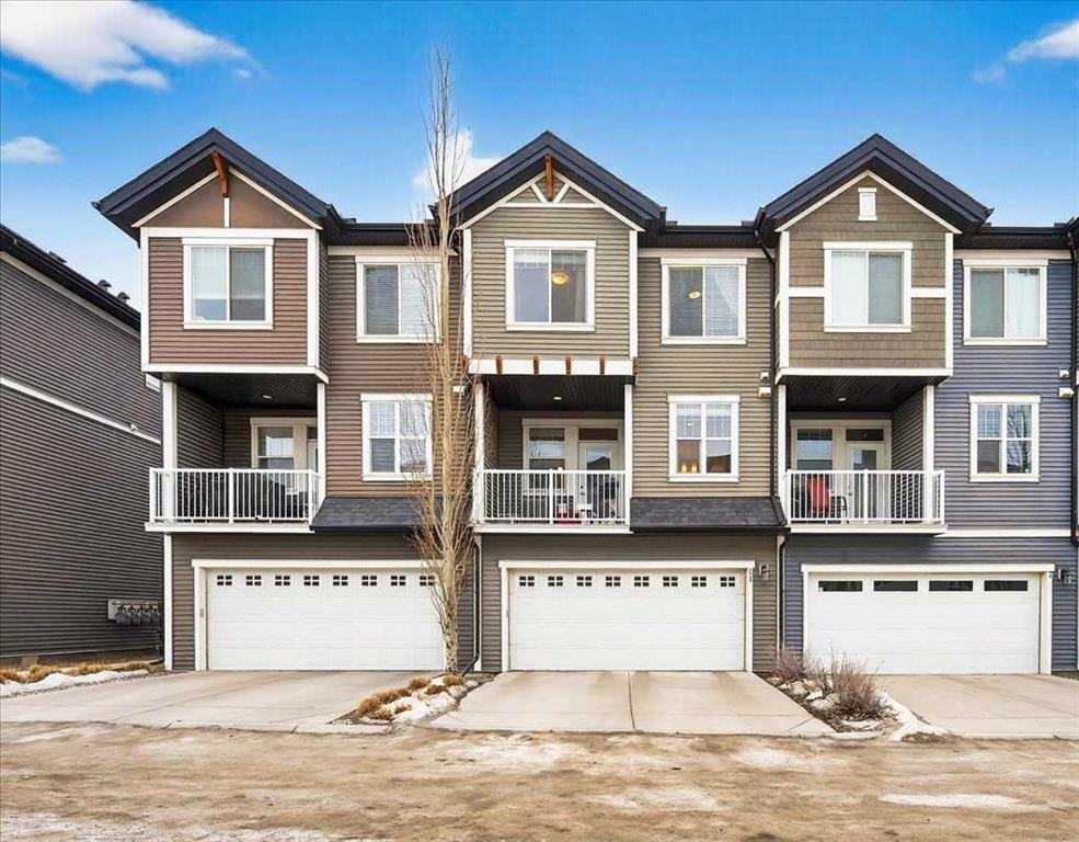 Picture of 11 Nolan Hill Boulevard NW, Calgary Real Estate Listing