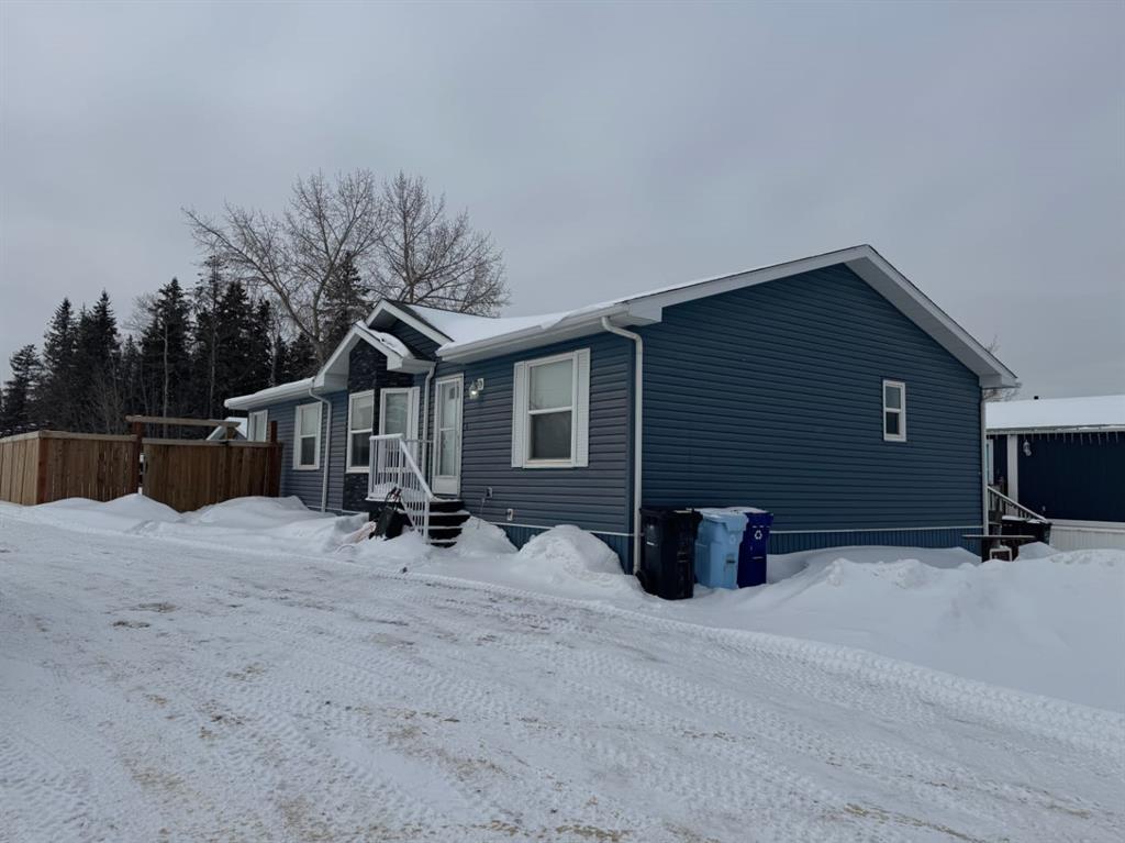 Picture of 100 Grey Crescent , Fort McMurray Real Estate Listing