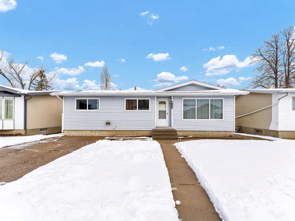 Picture of 813 2 Street SE, Redcliff Real Estate Listing