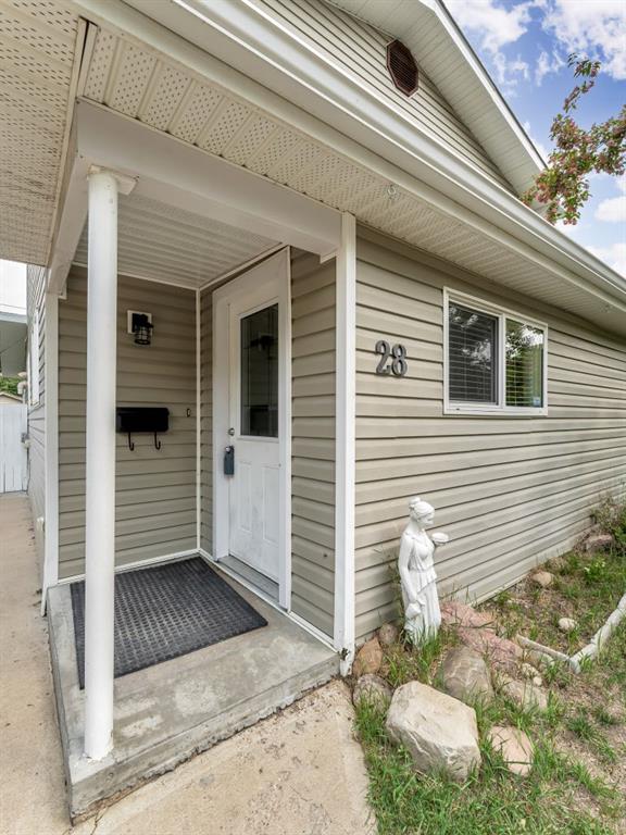 Picture of 28 8 Street SW, Medicine Hat Real Estate Listing