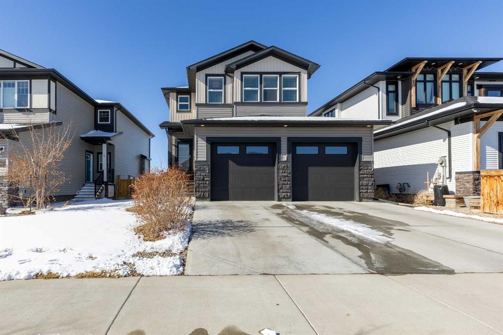 Picture of 1492 Coalbanks Boulevard W, Lethbridge Real Estate Listing