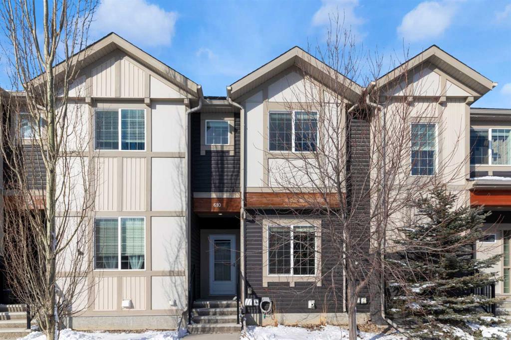 Picture of 610 Hillcrest Road SW, Airdrie Real Estate Listing