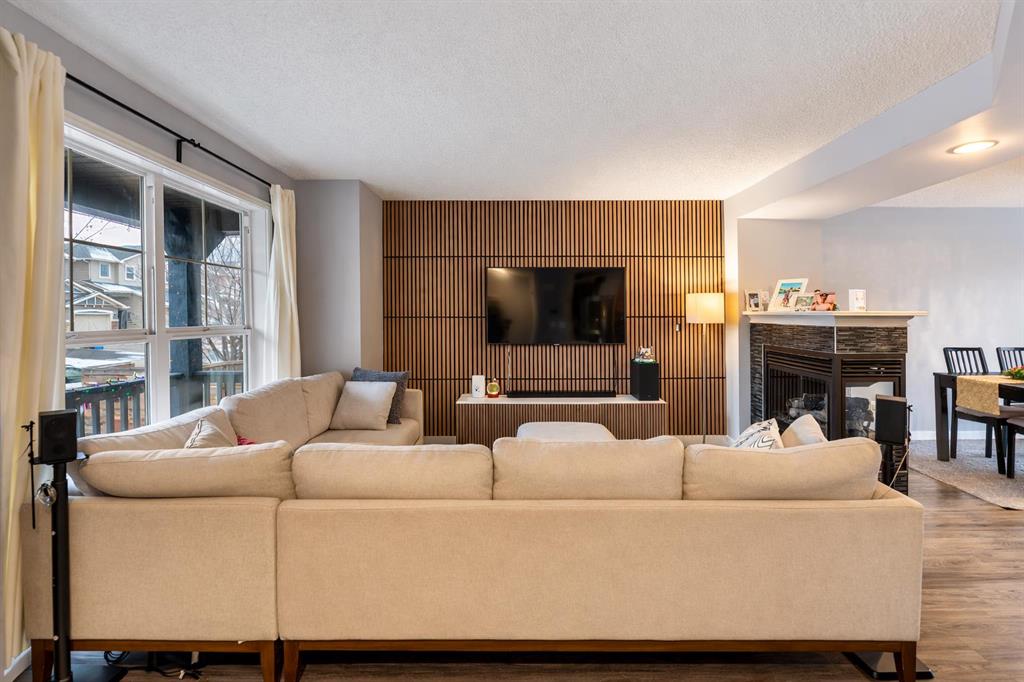 Picture of 243 New Brighton Landing SE, Calgary Real Estate Listing