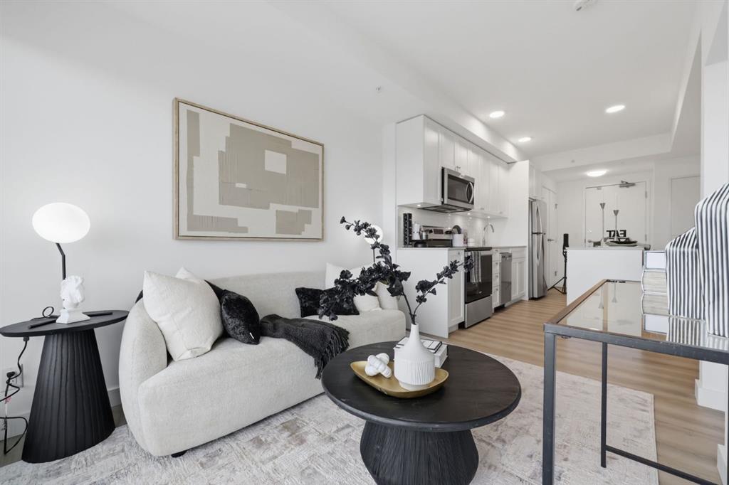 Picture of 1214, 123 4 Street NE, Calgary Real Estate Listing