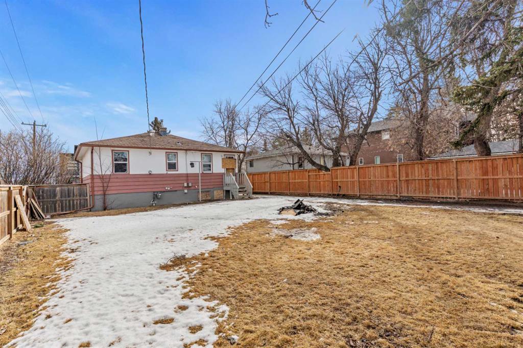 Picture of 1403 43 Street SW, Calgary Real Estate Listing
