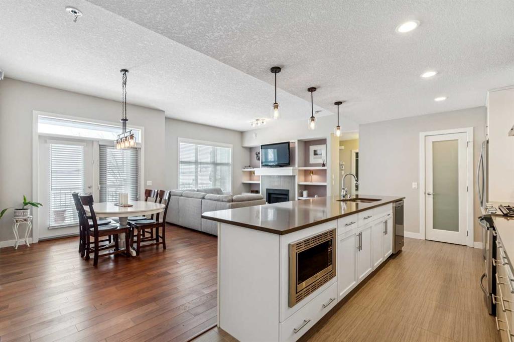 Picture of 252 Silverado Plains Park SW, Calgary Real Estate Listing