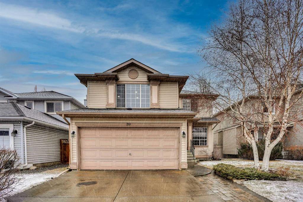 Picture of 39 Douglasview Road SE, Calgary Real Estate Listing