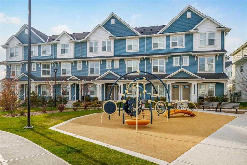 Picture of 505 Copperstone Manor SE, Calgary Real Estate Listing