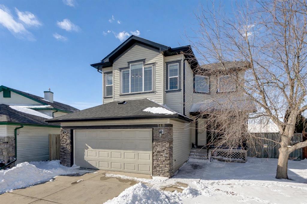 Picture of 148 Stonegate Crescent NW, Airdrie Real Estate Listing