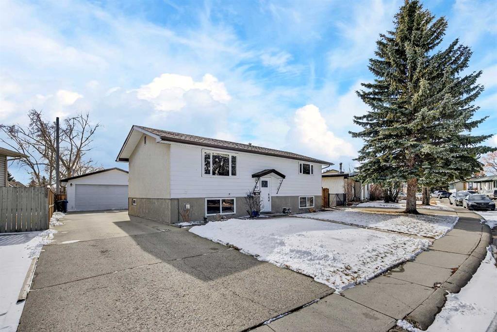 Picture of 152 Maddock Way NE, Calgary Real Estate Listing