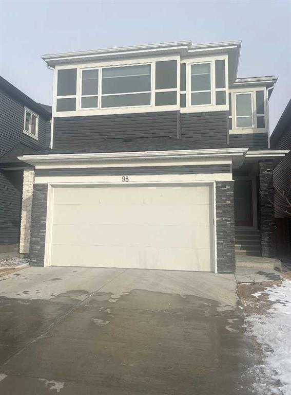 Picture of 98 Lucas Crescent NW, Calgary Real Estate Listing