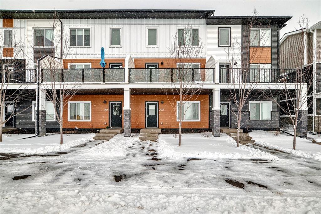 Picture of 202 CREEKSTONE Drive SW, Calgary Real Estate Listing
