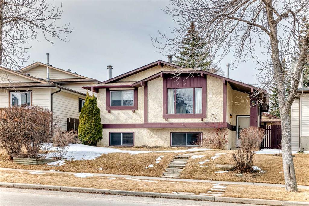 Picture of 224 Berwick Way NW, Calgary Real Estate Listing