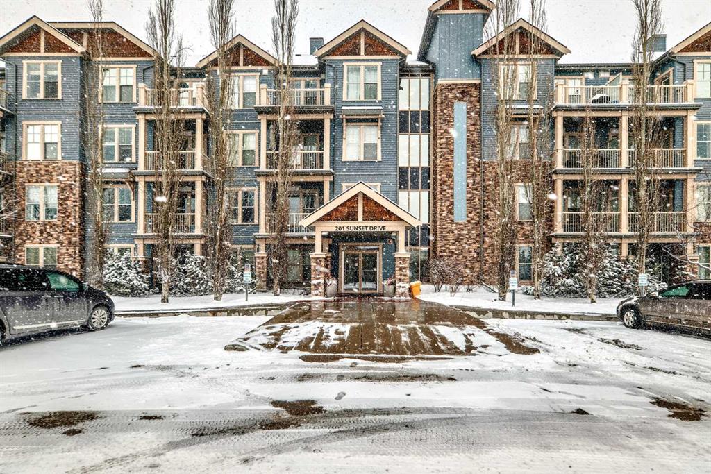 Picture of 113, 201 Sunset Drive , Cochrane Real Estate Listing