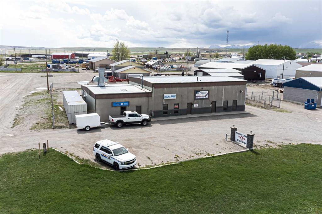 Picture of 1142 Macleod Street , Pincher Creek Real Estate Listing