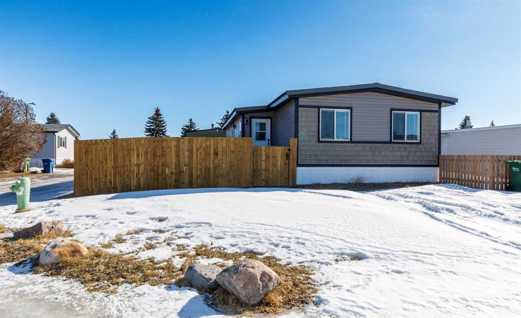 Picture of 200, 5344 76 Street , Red Deer Real Estate Listing