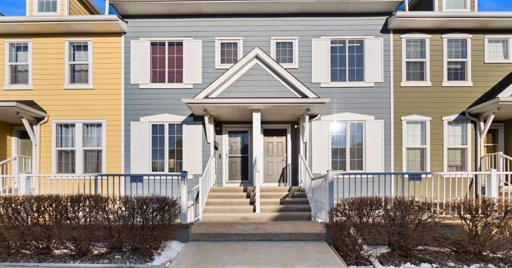 Picture of 541 Mckenzie Towne Close SE, Calgary Real Estate Listing