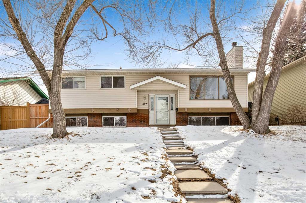 Picture of 427 Queen Anne Way SE, Calgary Real Estate Listing