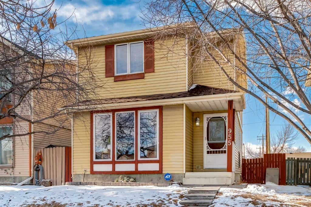 Picture of 955 Erin Woods Drive SE, Calgary Real Estate Listing