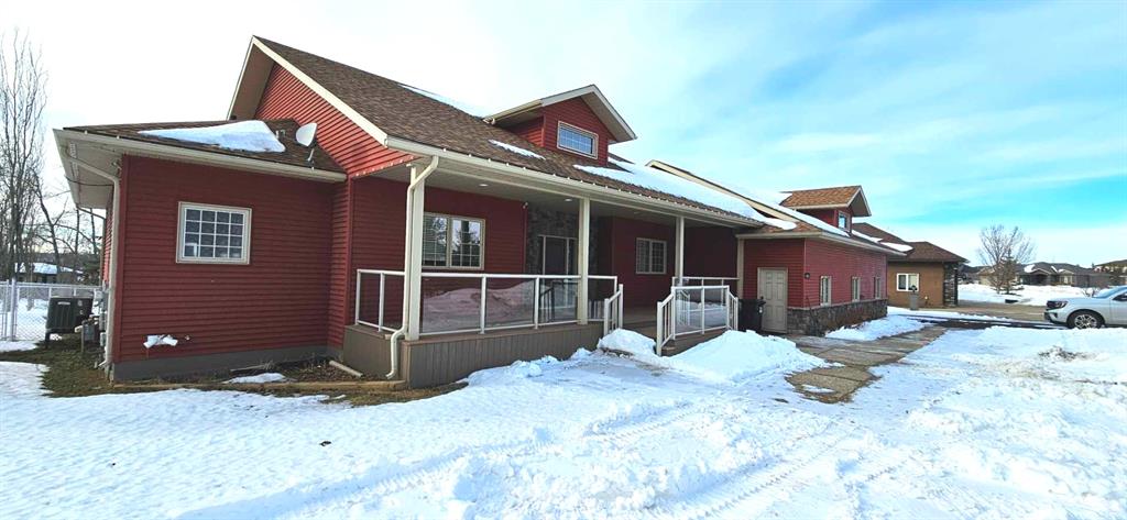 Picture of 10612 Westminster Way , Rural Grande Prairie No. 1, County of Real Estate Listing