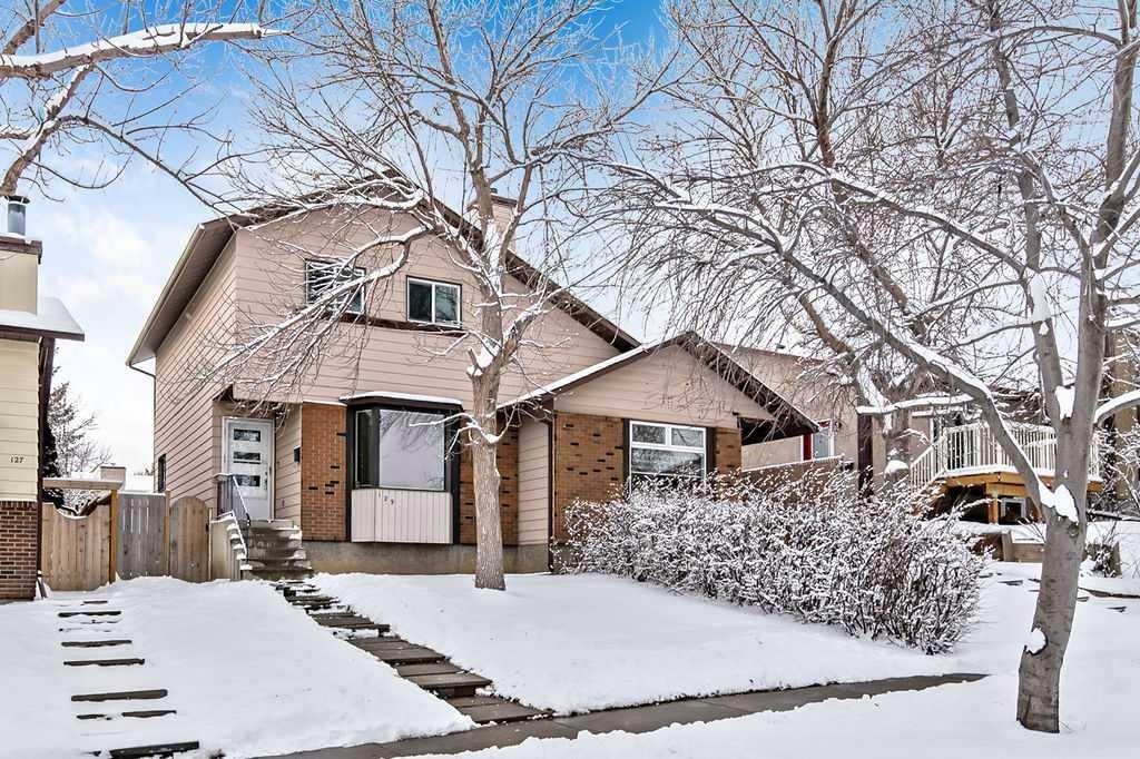 Picture of 129 Berwick Drive NW, Calgary Real Estate Listing