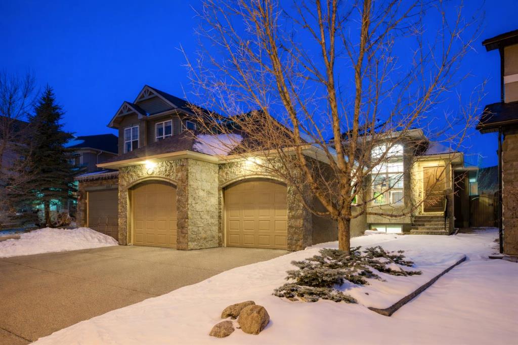 Picture of 551 Evergreen Circle SW, Calgary Real Estate Listing