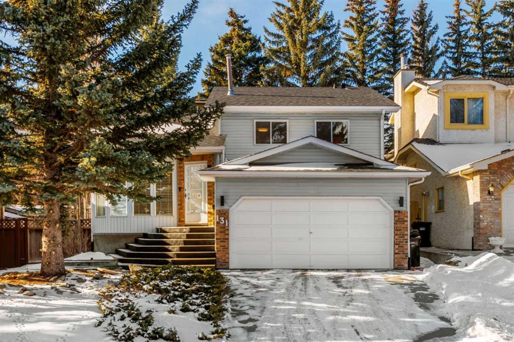 Picture of 131 Stratton Crescent SW, Calgary Real Estate Listing