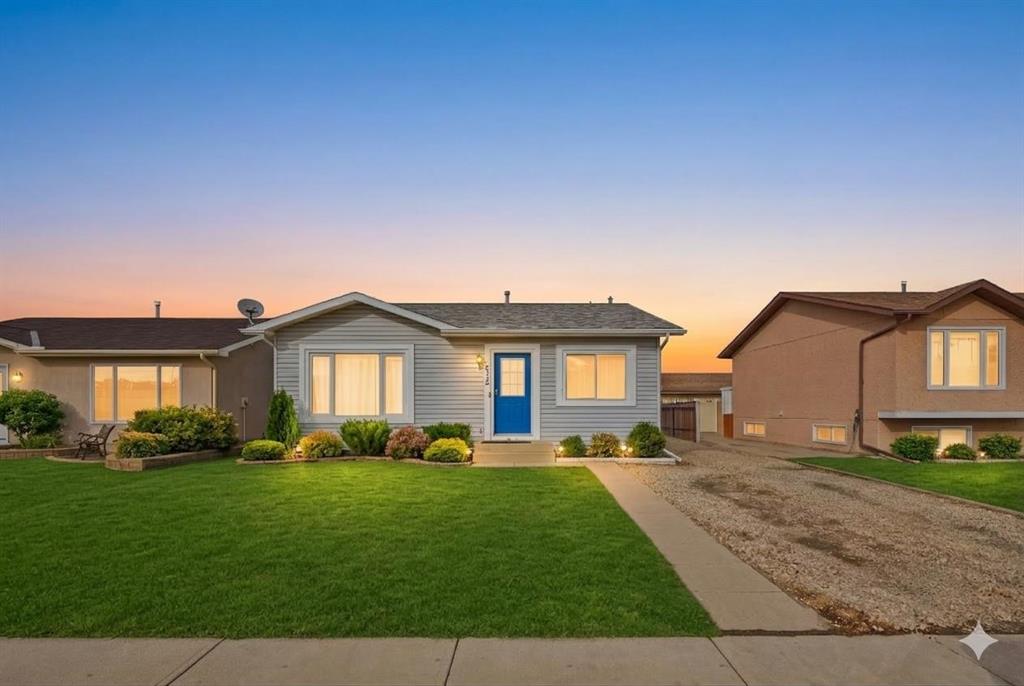 Picture of 128 Ridgegate Way SW, Airdrie Real Estate Listing