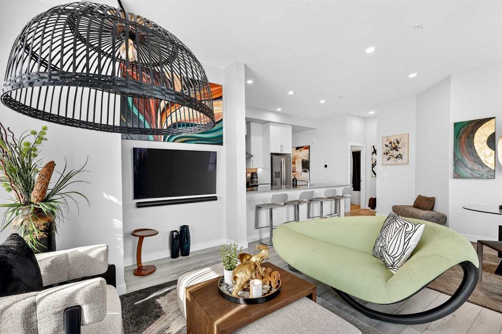 Picture of 102, 255 Les Jardins Park SE, Calgary Real Estate Listing