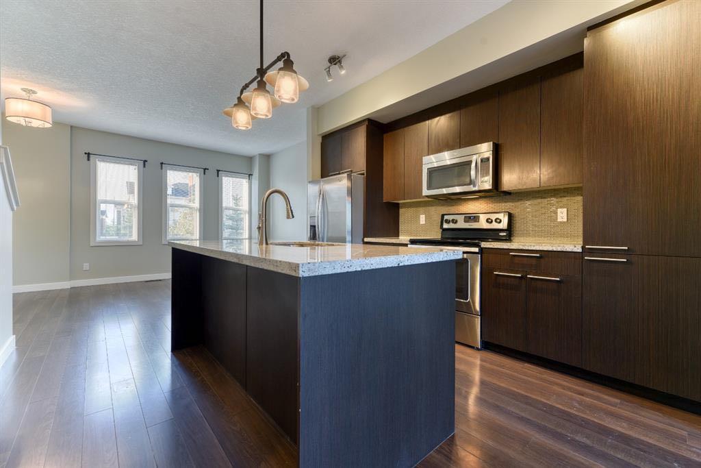 Picture of 333 Silverado Common SW, Calgary Real Estate Listing