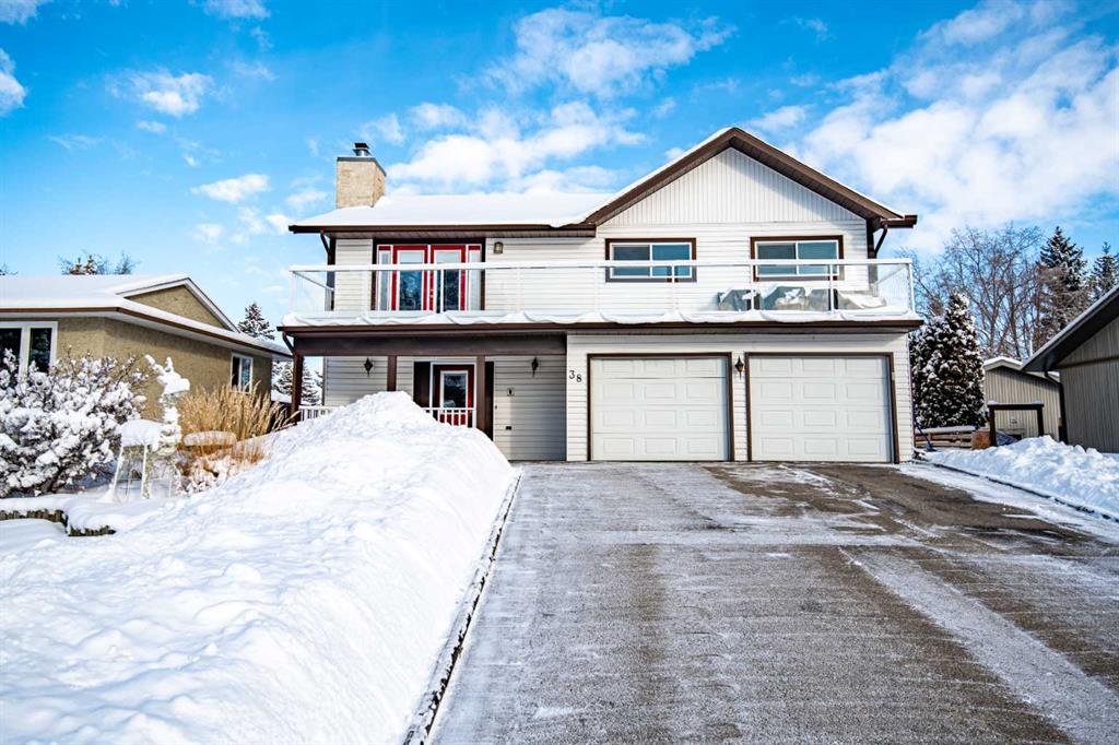 Picture of 38 45 Street Close , Sylvan Lake Real Estate Listing