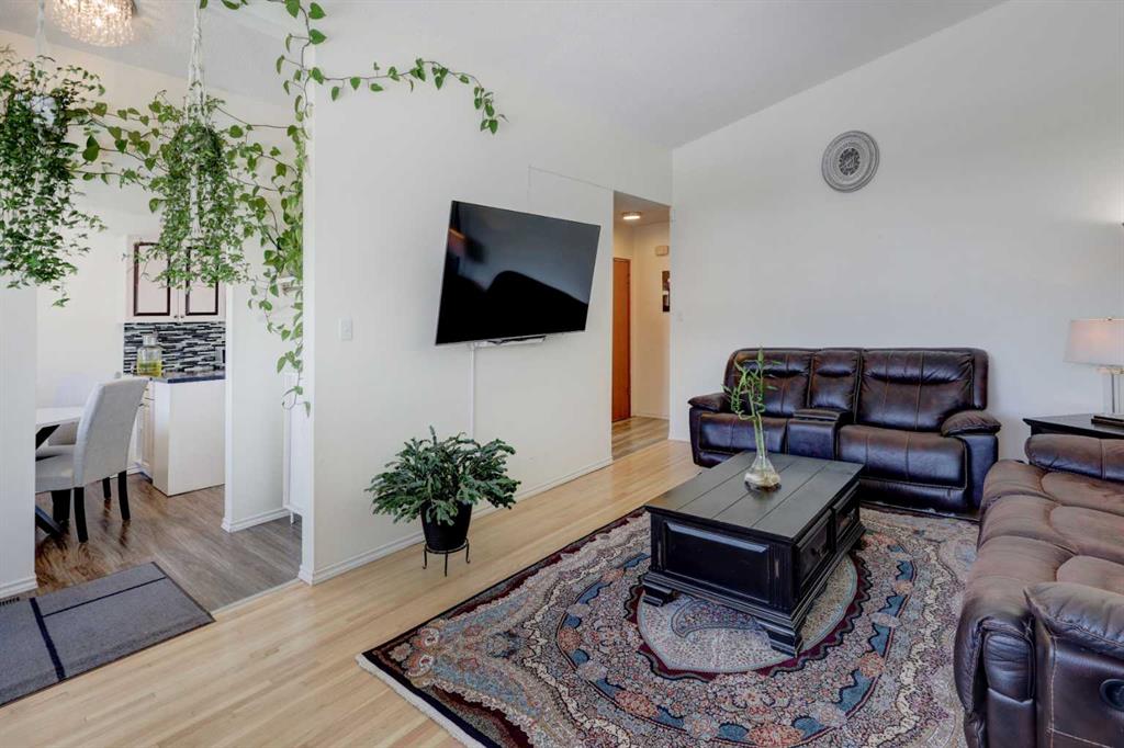 Picture of 4721 Edmonton Trail NE, Calgary Real Estate Listing