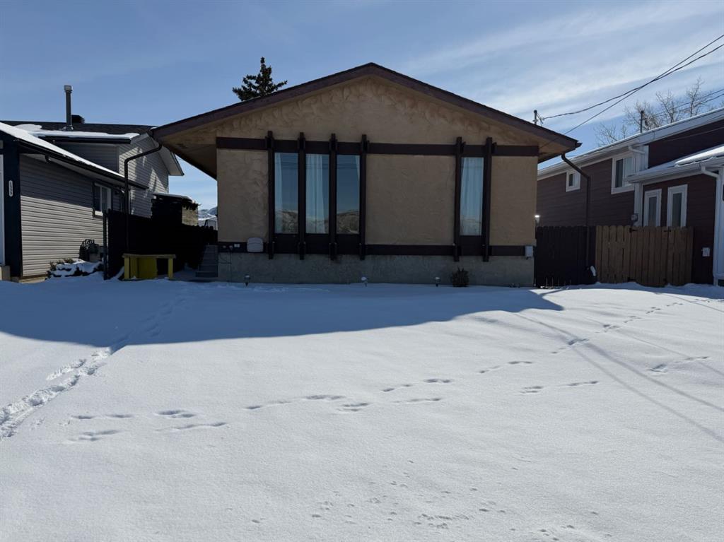 Picture of 1335 4 Avenue SW, Drumheller Real Estate Listing
