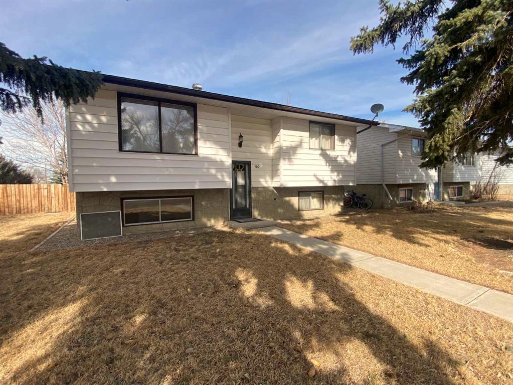 Picture of 302 6 Avenue W, Bassano Real Estate Listing