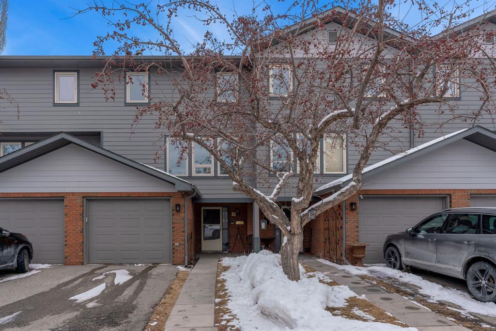 Picture of 16, 64 Woodacres Crescent SW, Calgary Real Estate Listing