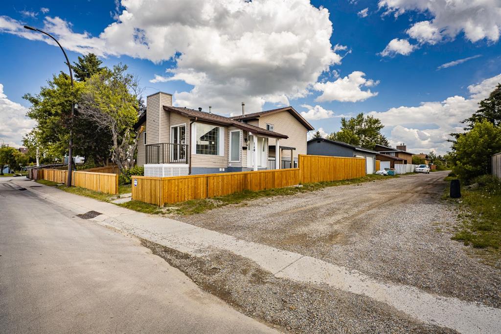 Picture of 140 Whitworth Way , Calgary Real Estate Listing