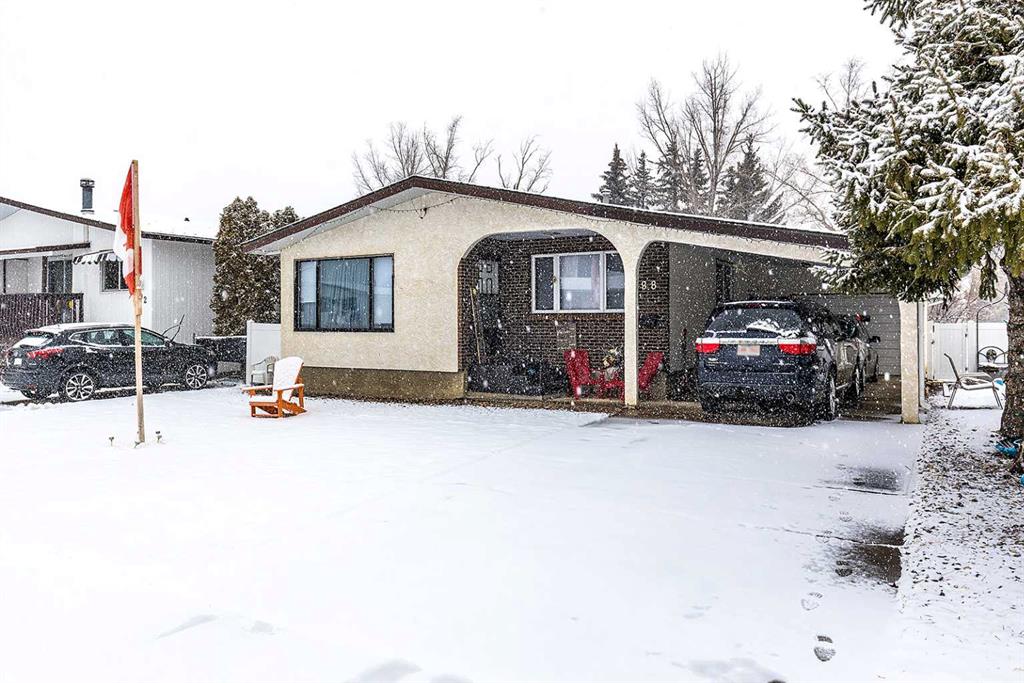 Picture of 88 Clelland Crescent SE, Medicine Hat Real Estate Listing