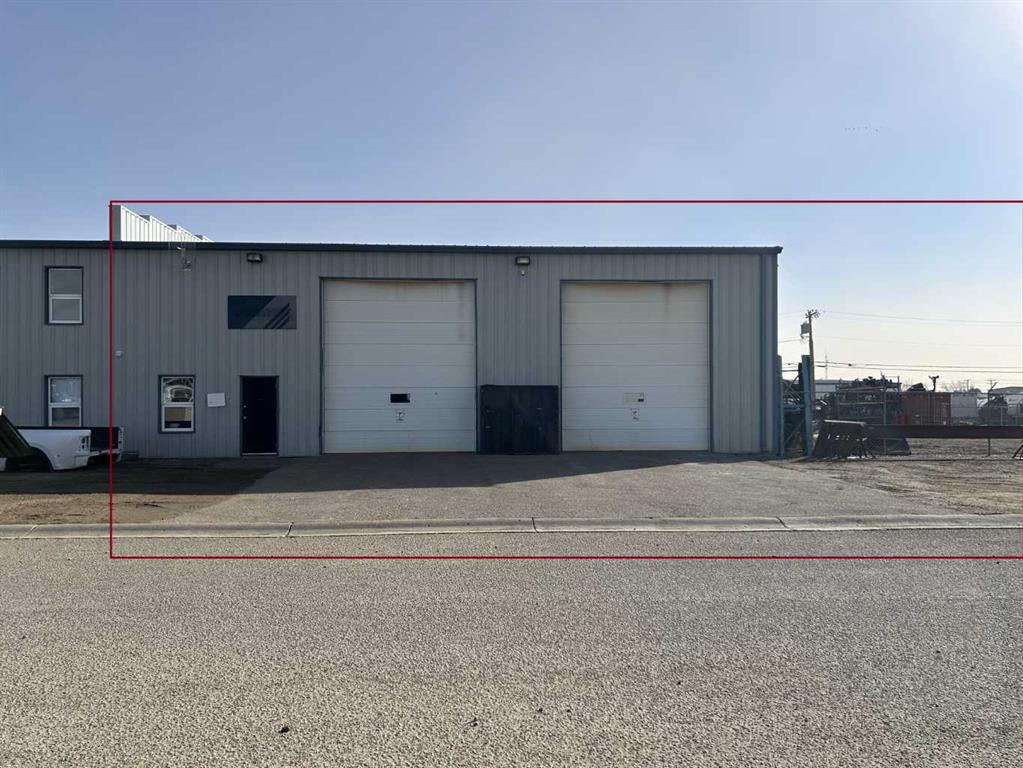 Picture of 24 Pembina Drive NE, Redcliff Real Estate Listing