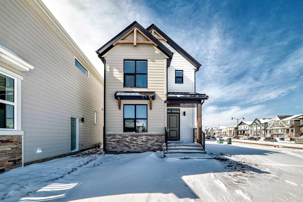 Picture of 135 Magnolia Street SE, Calgary Real Estate Listing