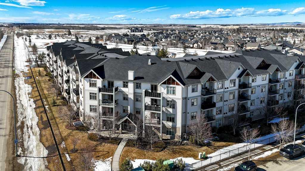 Picture of 114, 100 Lakeway Boulevard , Sylvan Lake Real Estate Listing