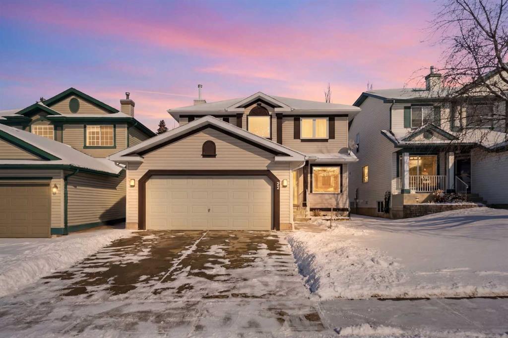 Picture of 22 Scenic View Close NW, Calgary Real Estate Listing