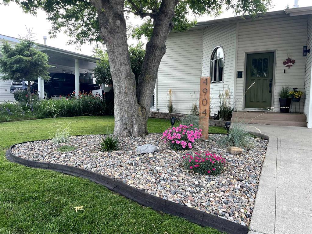 Picture of 4904 43 Street  , Ponoka Real Estate Listing