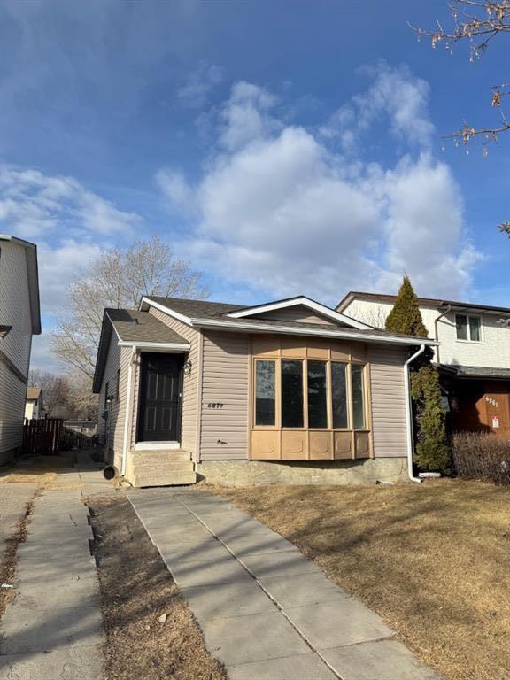 Picture of 6879 Rundlehorn Drive NE, Calgary Real Estate Listing