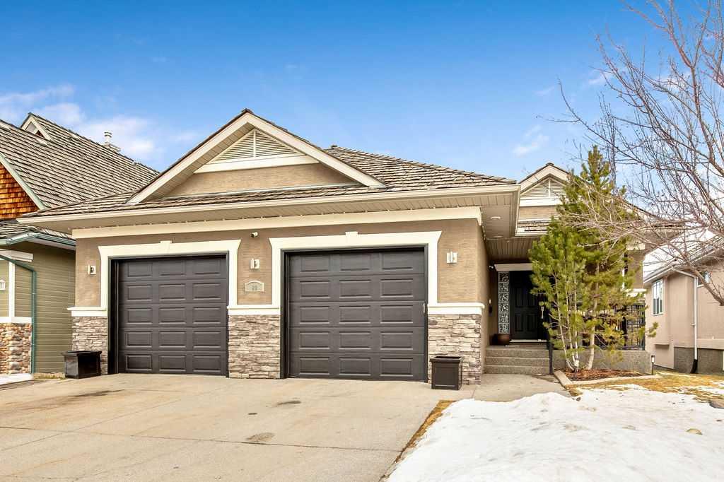 Picture of 89 Evergreen Crescent SW, Calgary Real Estate Listing