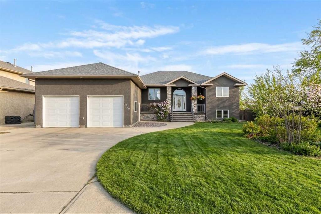 Picture of 3095 Cottonwood Way SW, Medicine Hat Real Estate Listing