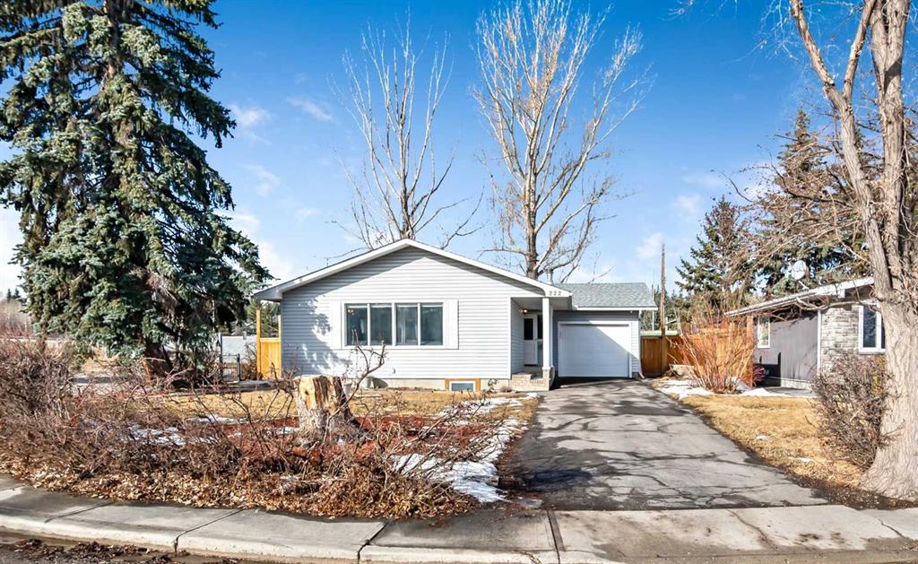 Picture of 222 Springwood Place SW, Calgary Real Estate Listing