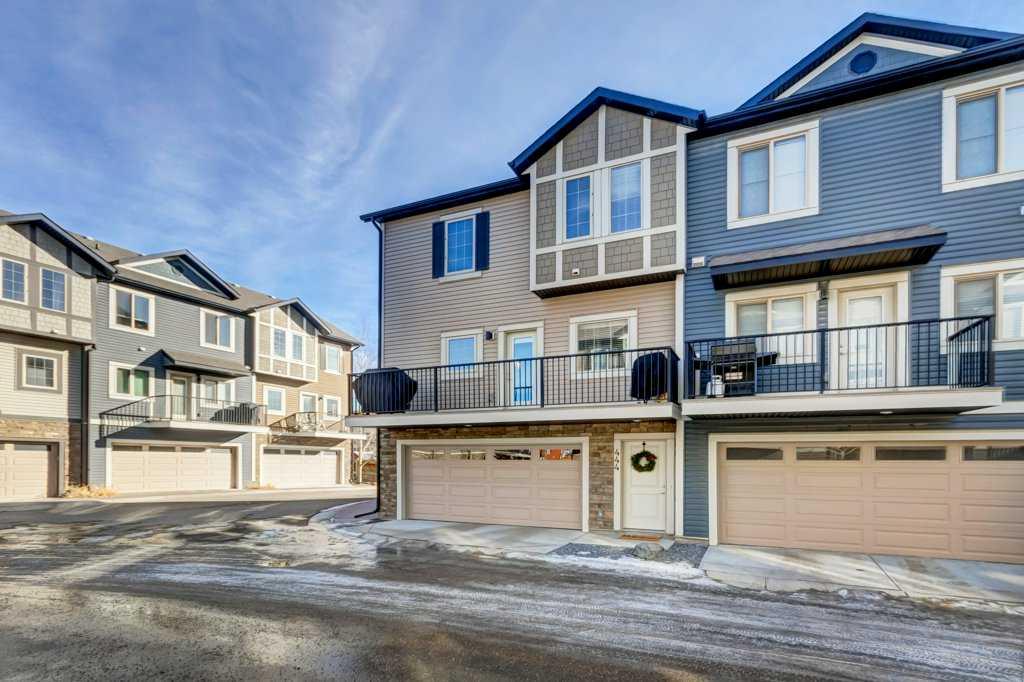 Picture of 444 Legacy Point SE, Calgary Real Estate Listing