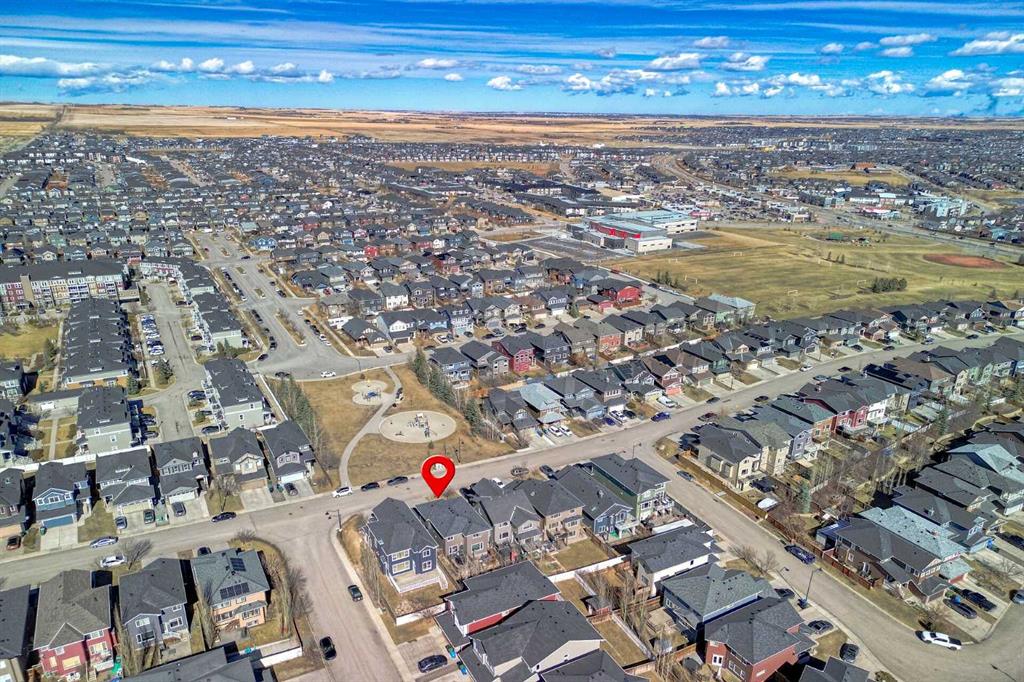 Picture of 133 Evanspark Circle NW, Calgary Real Estate Listing
