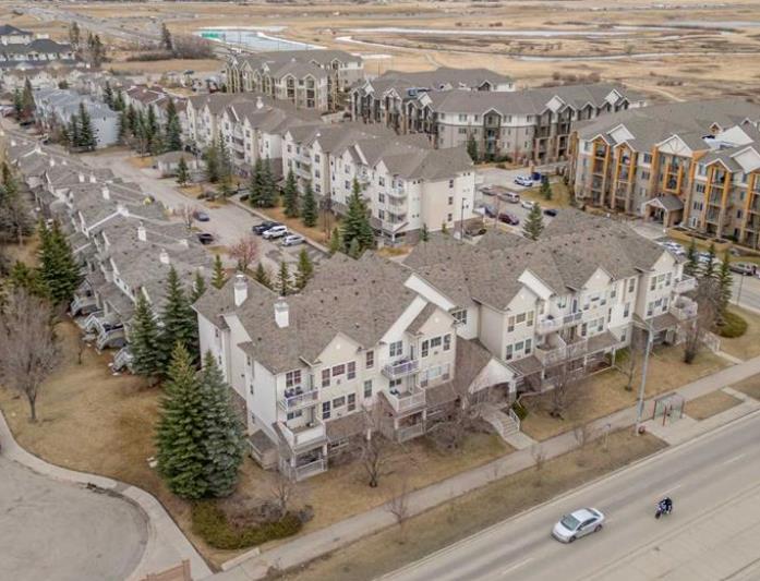 Picture of 101, 1000 Applevillage Court SE, Calgary Real Estate Listing