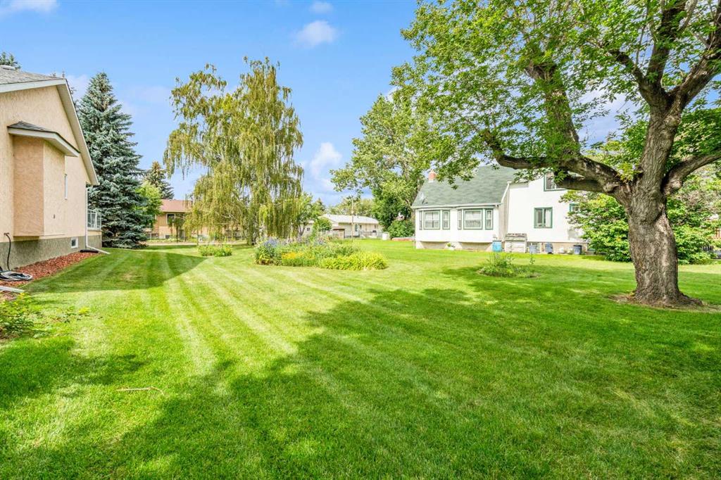 Picture of 2504 19 Street , Nanton Real Estate Listing